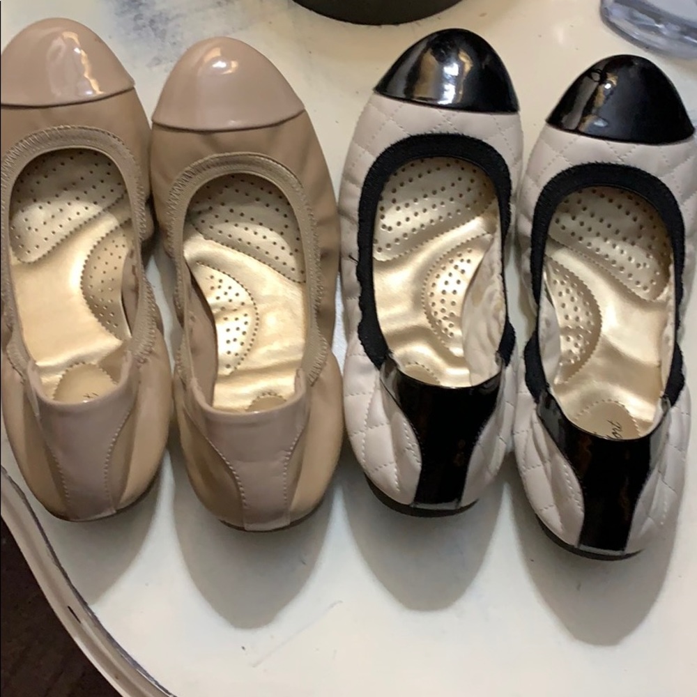 2 pair DexFlex comfort like new flats 7.5